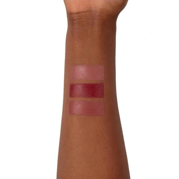 NIB Charlotte Tilbury Bundle - Beauty Light Wand and Iconic Mini Lip Trio